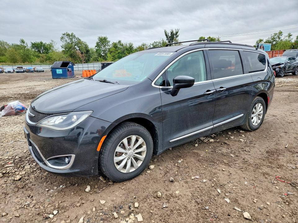 2017 CHRYSLER PACIFICA - Търг №66897996