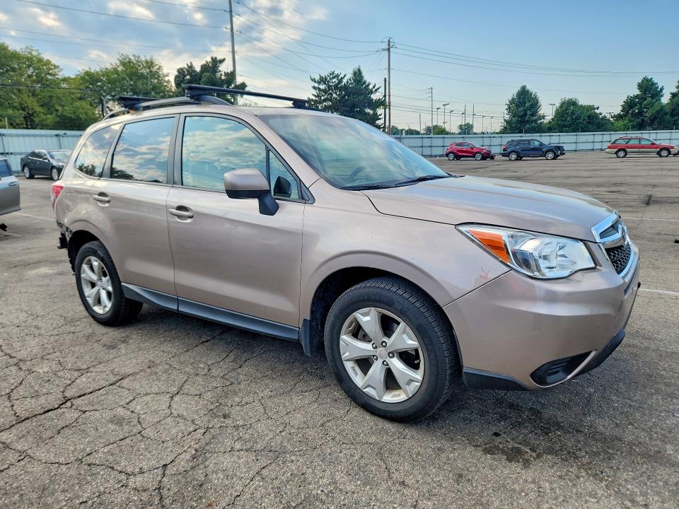Photo 4 from auction – 2015 SUBARU FORESTER with VIN JF2SJADC7FH593948