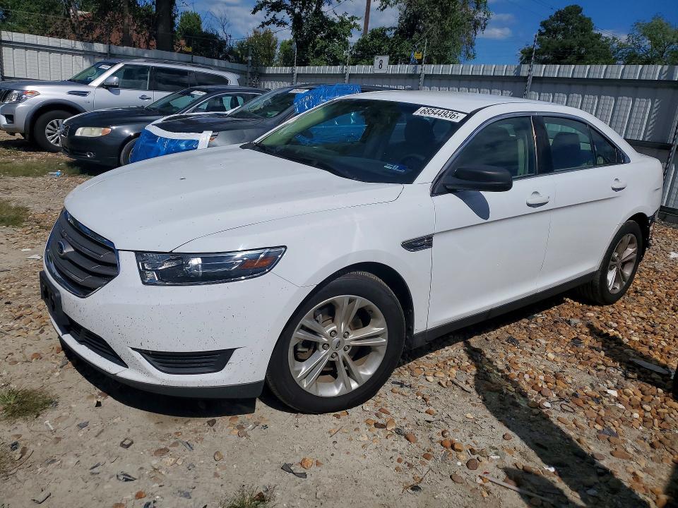 FORD TAURUS 2015 с VIN 1FAHP2D89FG202335 - Снимка от търг