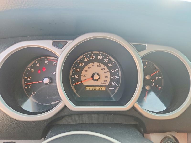 Photo 9 from auction – 2004 TOYOTA 4RUNNER with VIN JTEBT14RX40040716