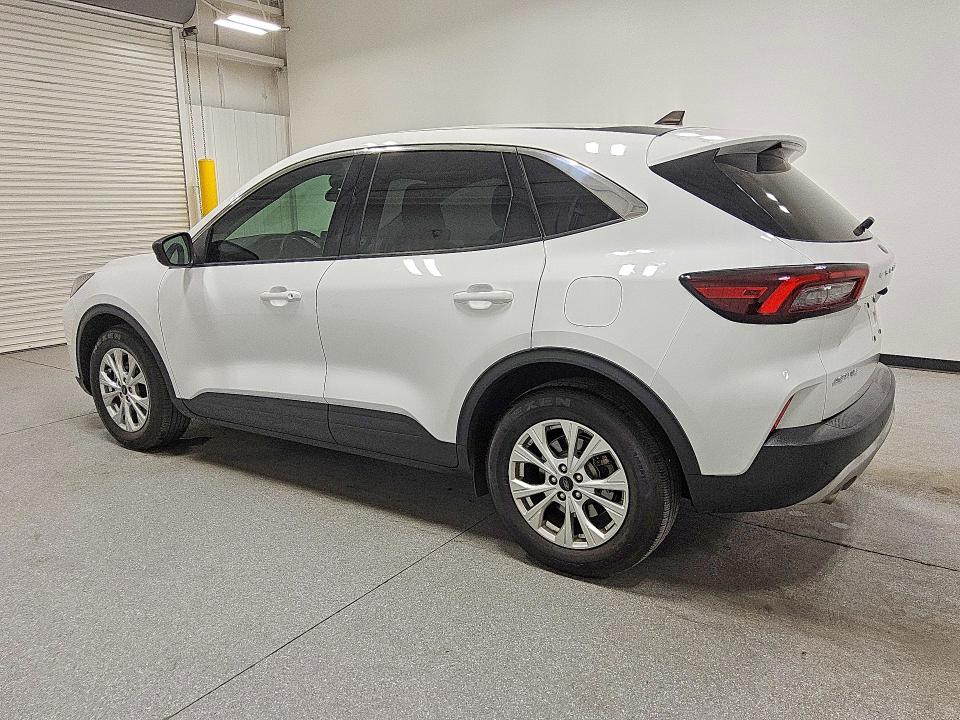 Photo 2 from auction – 2023 FORD ESCAPE with VIN 1FMCU0GN6PUA17774