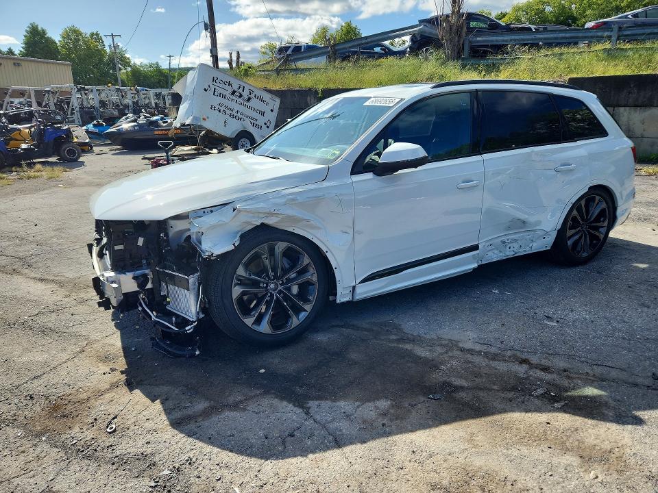 AUDI Q7 2026 с VIN WA1LVBF70TD005396 - Снимка от търг