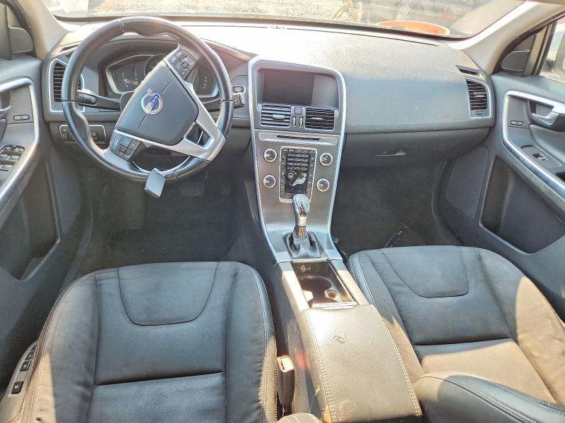 Photo 8 from auction – 2015 VOLVO XC60 with VIN YV440MDJ0F2729671