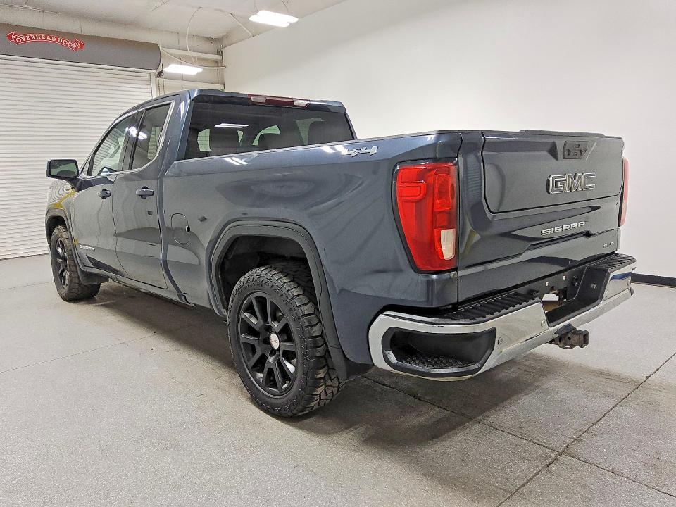 Снимка 2 от търг – 2022 GMC SIERRA LIMITED с VIN 1GTR9BEDXNZ169501