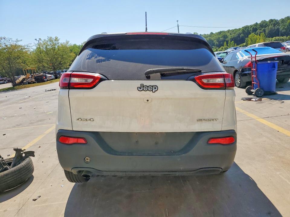 Photo 6 from auction – 2016 JEEP CHEROKEE with VIN 1C4PJMAB9GW175793