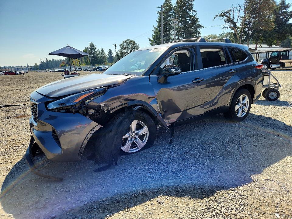 TOYOTA HIGHLANDER 2023 with VIN 5TDKDRAH8PS000518 - Photo from auction