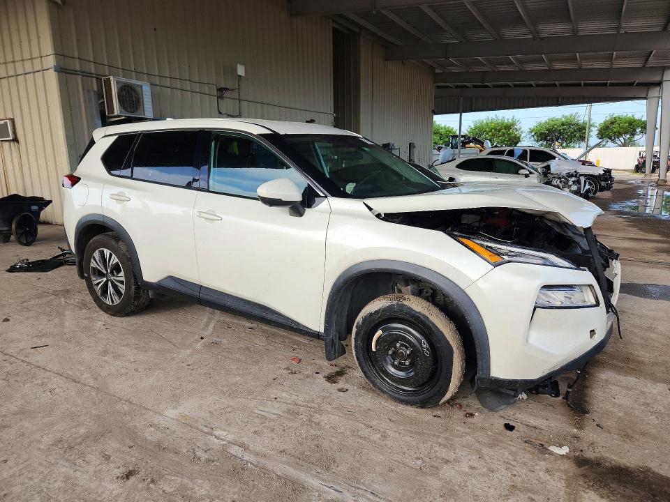 Photo 4 from auction – 2021 NISSAN ROGUE with VIN 5N1AT3BA5MC693005