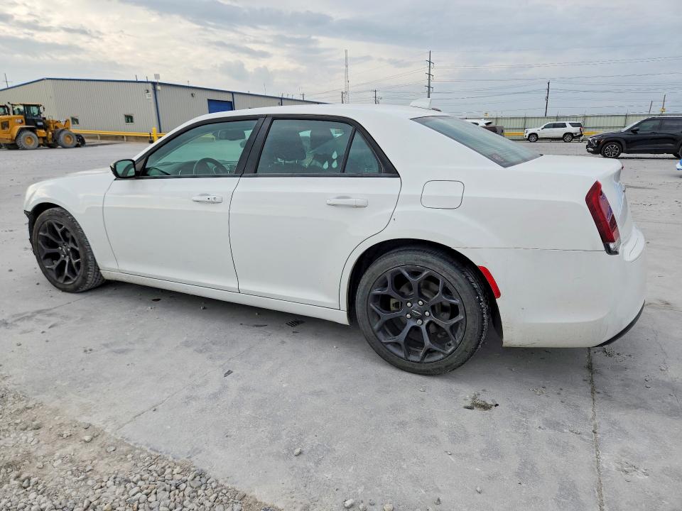 Zdjęcie 2 z aukcji – 2019 CHRYSLER 300 z VIN 2C3CCAAG3KH746208