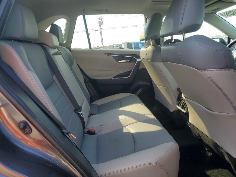 Photo 10 from auction – 2024 TOYOTA RAV4 with VIN 2T3A1RFV2RC426873