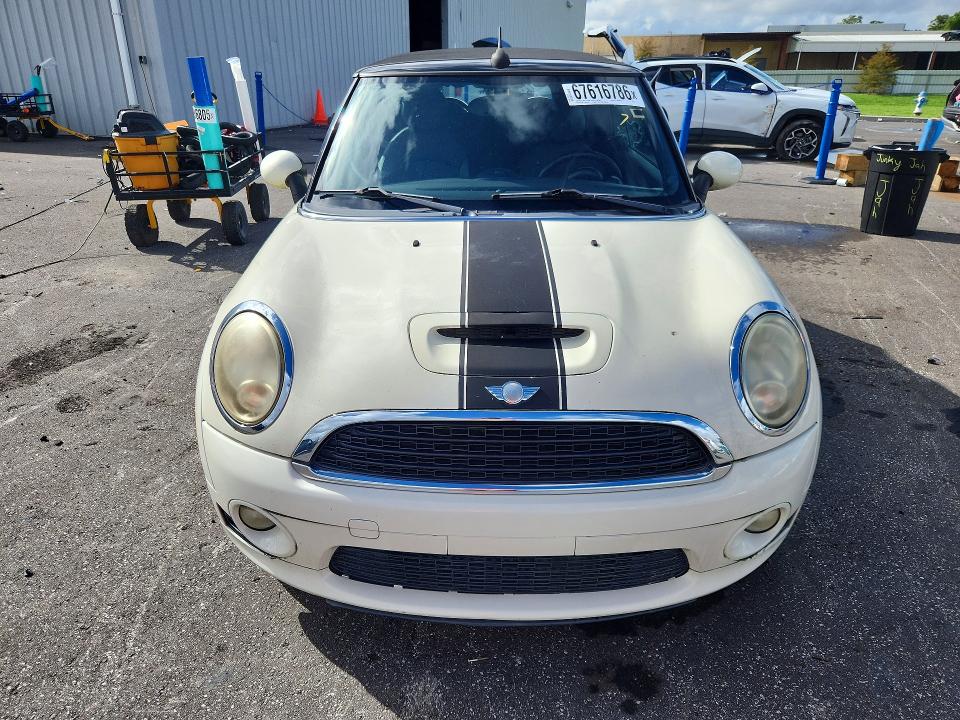 Photo 5 from auction – 2010 MINI COOPER with VIN WMWMS3C52ATY50651