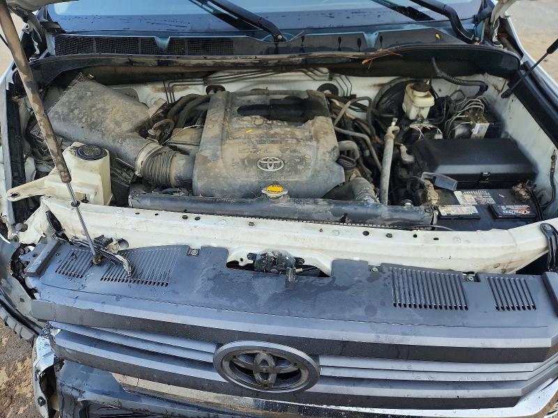 Photo 11 from auction – 2015 TOYOTA TUNDRA with VIN 5TFDW5F10FX452169
