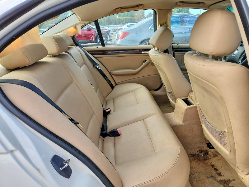 صورة رقم 10 من المزاد - 2005 BMW 325 مع VIN WBAAZ33435KW78163