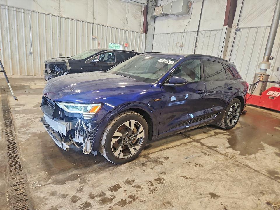 Photo 1 from auction – 2022 AUDI E-TRON with VIN WA1AAAGEXNB038530