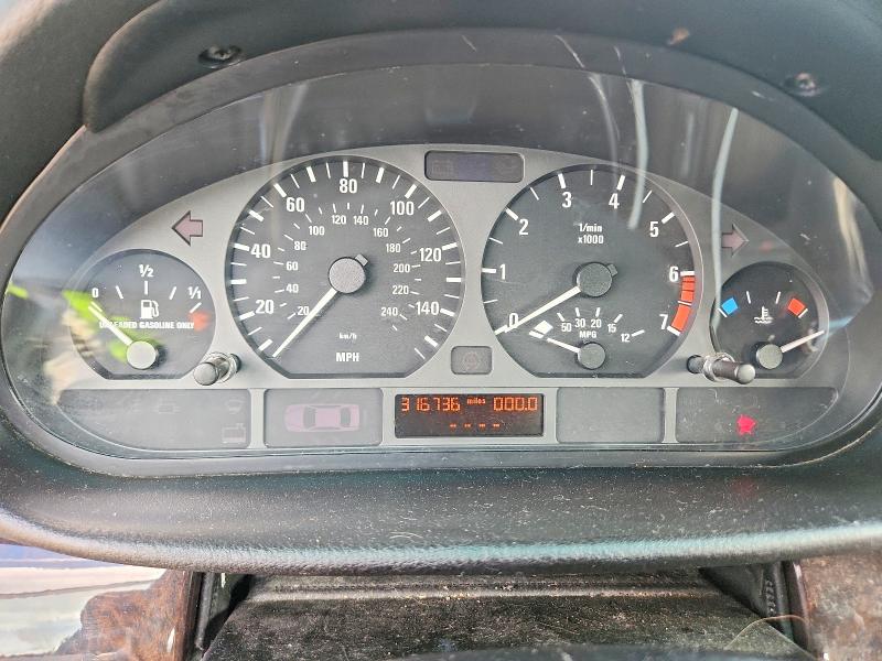 Photo 9 from auction – 2001 BMW 325 with VIN WBAAV33451FV02116