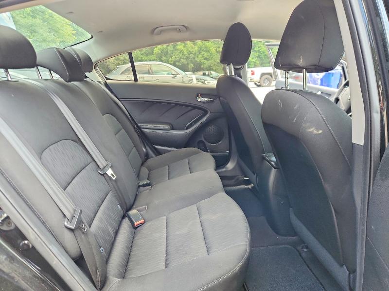 Photo 10 from auction – 2016 KIA FORTE with VIN KNAFK4A65G5610310
