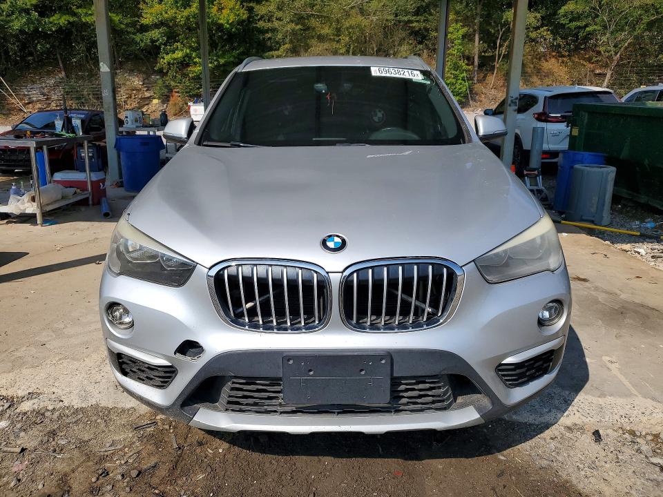Снимка 5 от търг – 2018 BMW X1 с VIN WBXHT3C36J5F91074