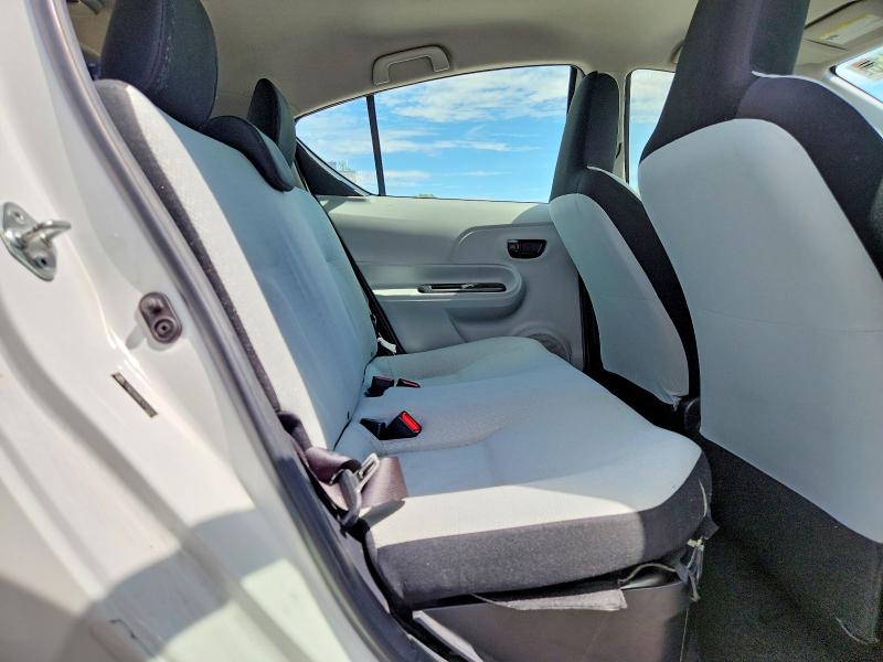 Photo 10 from auction – 2012 TOYOTA PRIUS C with VIN JTDKDTB38C1015284