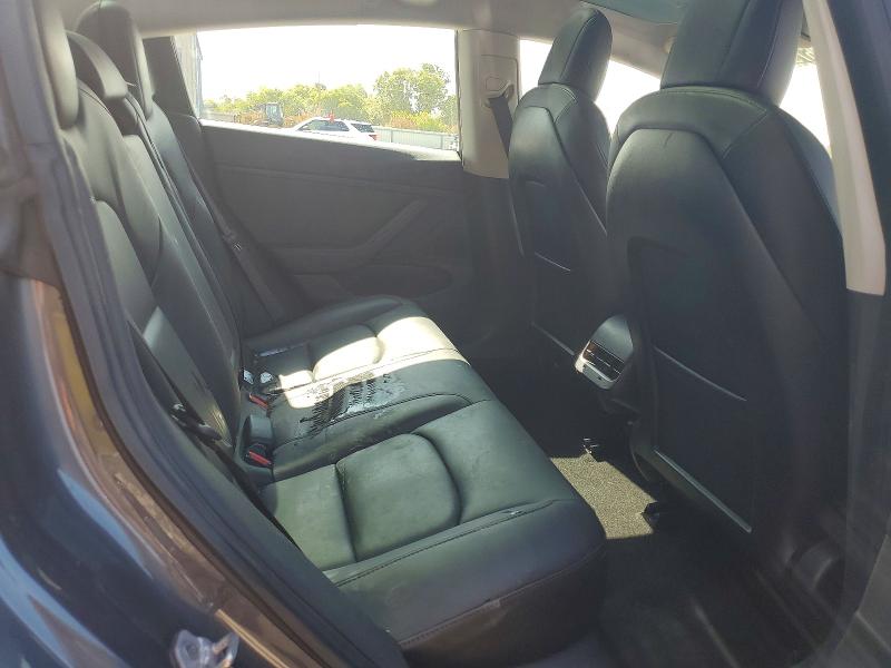 Photo 10 from auction – 2019 TESLA MODEL 3 with VIN 5YJ3E1EA3KF298618