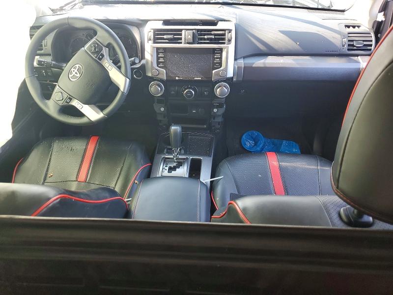 Photo 8 from auction – 2022 TOYOTA 4RUNNER with VIN JTEEU5JR7N5252872