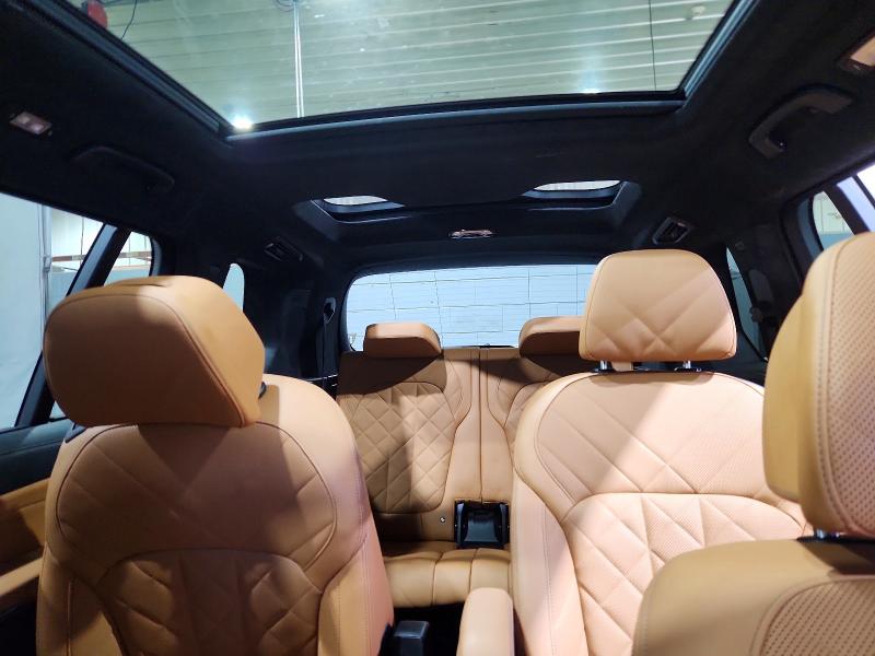 Photo 10 from auction – 2024 BMW X7 with VIN 5UX23EM01R9S40446