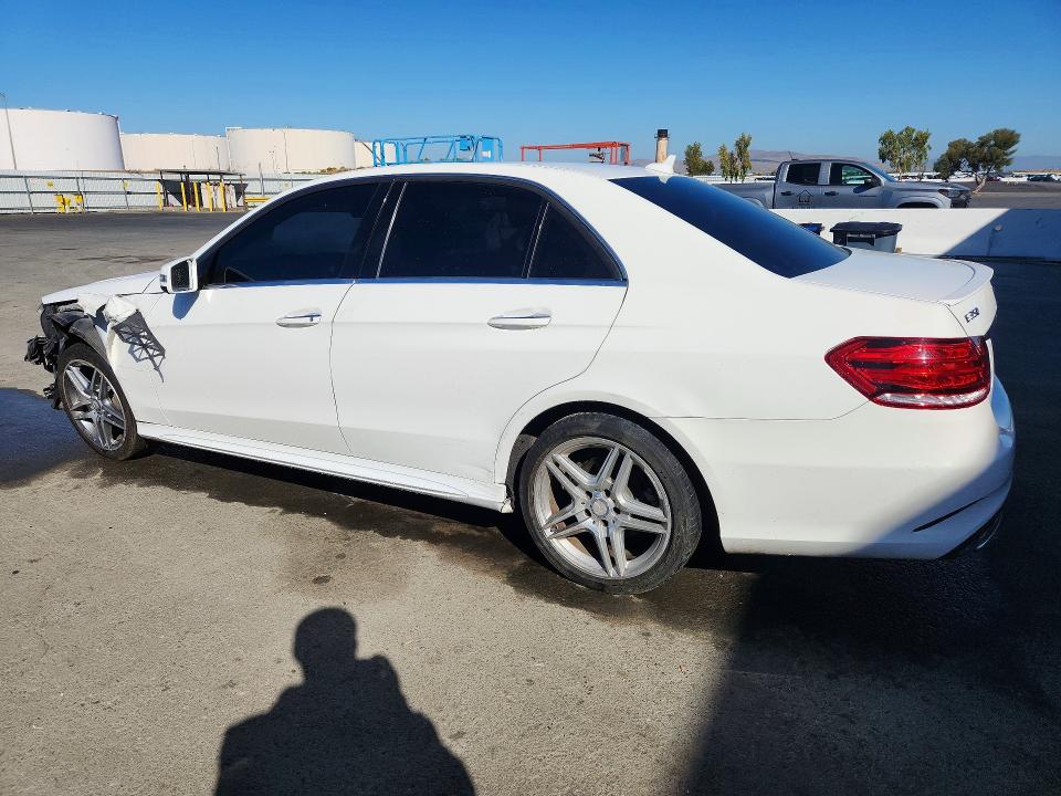 Снимка 2 от търг – 2016 MERCEDES-BENZ E с VIN WDDHF5KB0GB240568