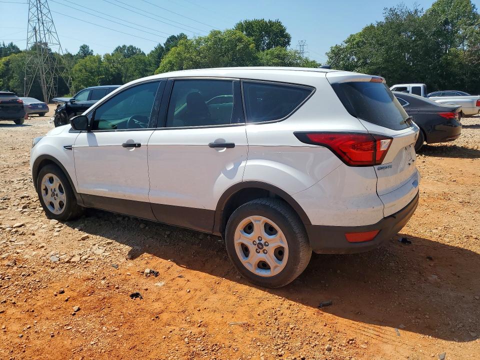 Photo 2 from auction – 2019 FORD ESCAPE with VIN 1FMCU0F75KUB62588