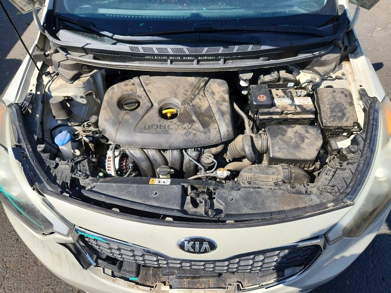 Снимка 11 от търг – 2015 KIA FORTE с VIN KNAFK4A66F5295953