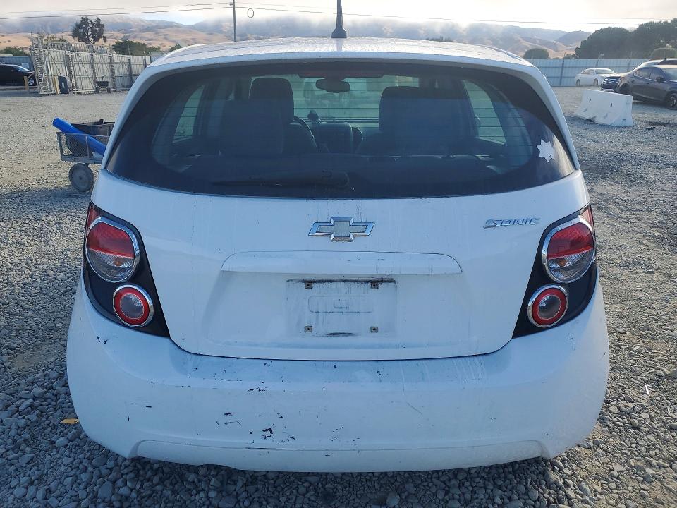 Foto 6 de la subasta – 2012 CHEVROLET SONIC con VIN 1G1JA6SH5C4104545