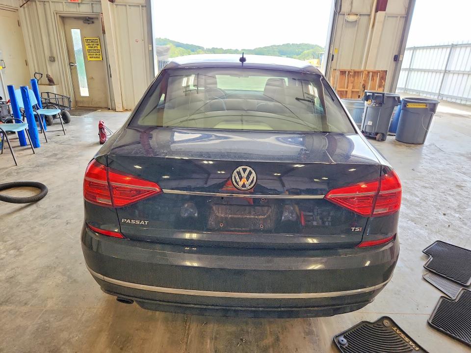 Photo 6 from auction – 2016 VOLKSWAGEN PASSAT with VIN 1VWAT7A36GC028274