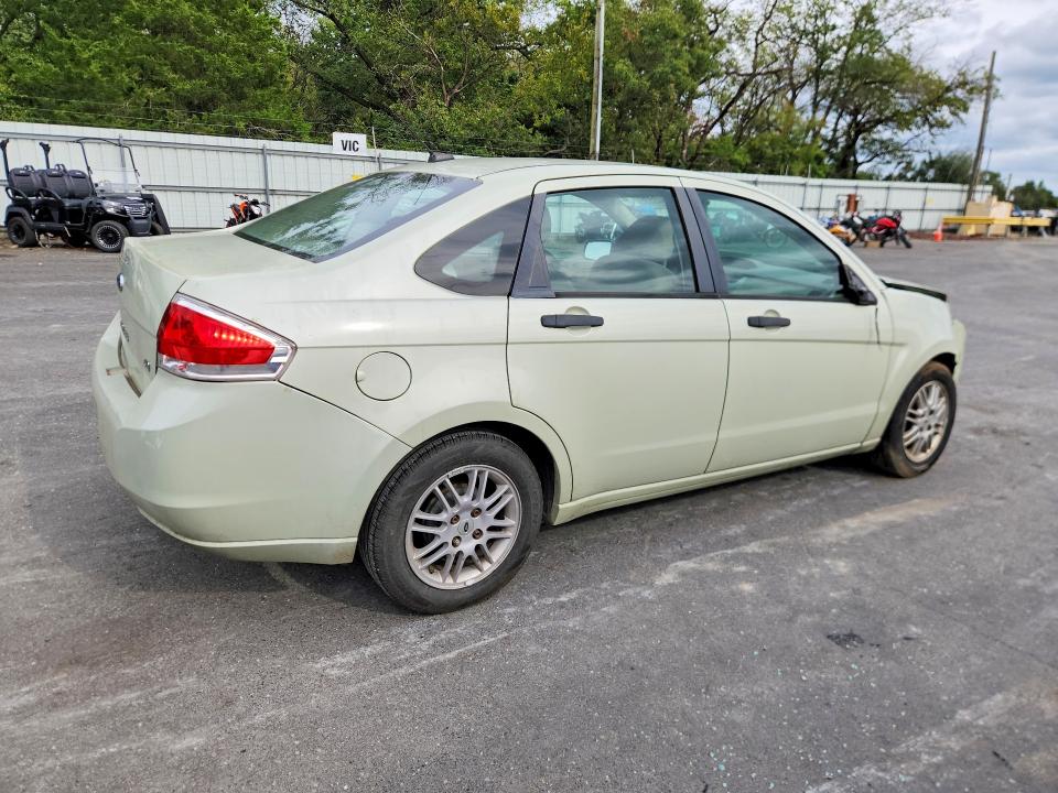 Снимка 3 от търг – 2010 FORD FOCUS с VIN 1FAHP3FN3AW117336