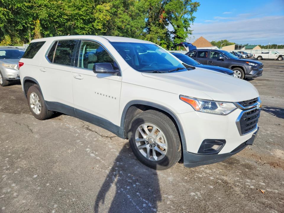 Photo 4 from auction – 2019 CHEVROLET TRAVERSE with VIN 1GNERFKWXKJ229998