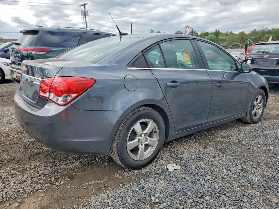 Photo 3 from auction – 2013 CHEVROLET CRUZE with VIN 1G1PC5SB8D7166502