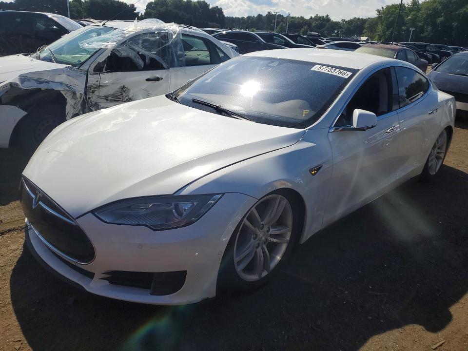 2015 TESLA MODEL S