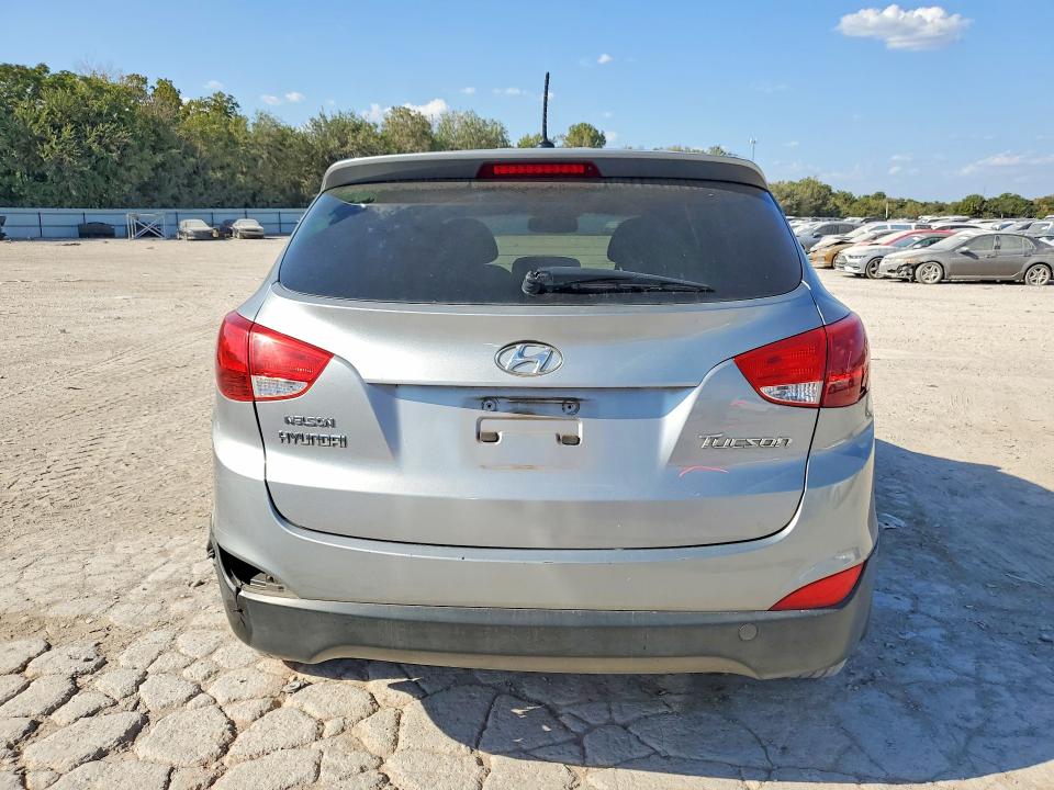 Photo 6 from auction – 2012 HYUNDAI TUCSON with VIN KM8JT3AB3CU424679