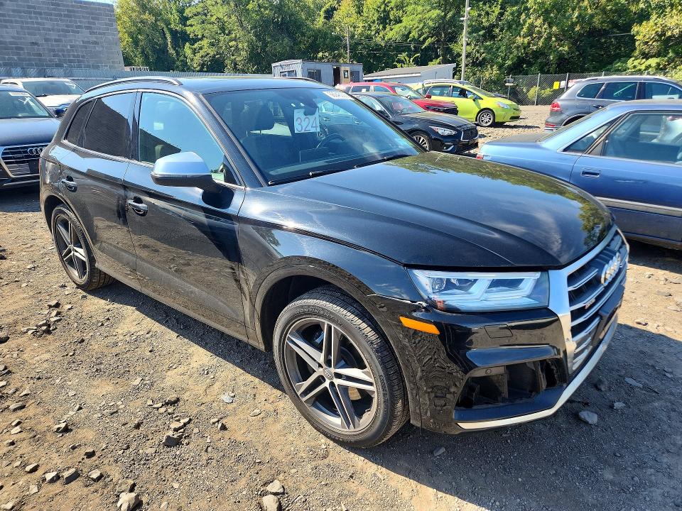 Foto 4 de la subasta – 2018 AUDI SQ5 con VIN WA1A4AFY4J2007819