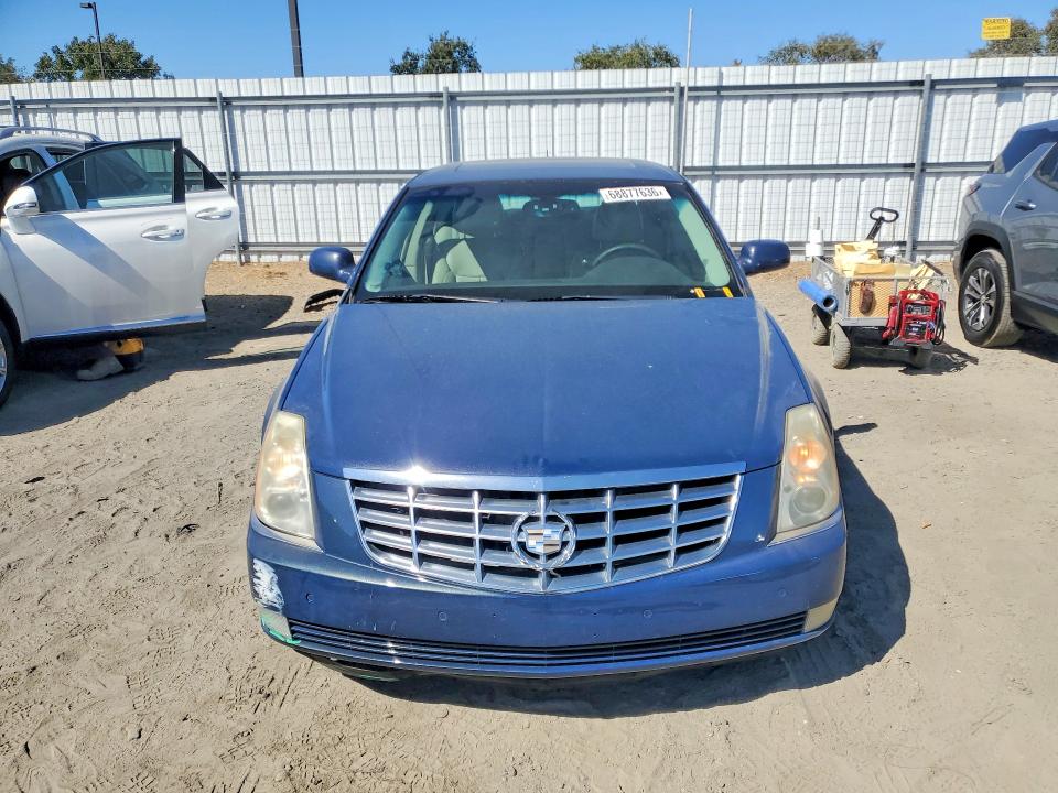 Photo 5 from auction – 2008 CADILLAC DTS with VIN 1G6KD57Y38U207530