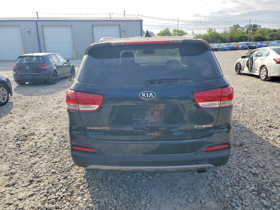 Photo 6 from auction – 2018 KIA SORENTO with VIN 5XYPHDA14JG355223