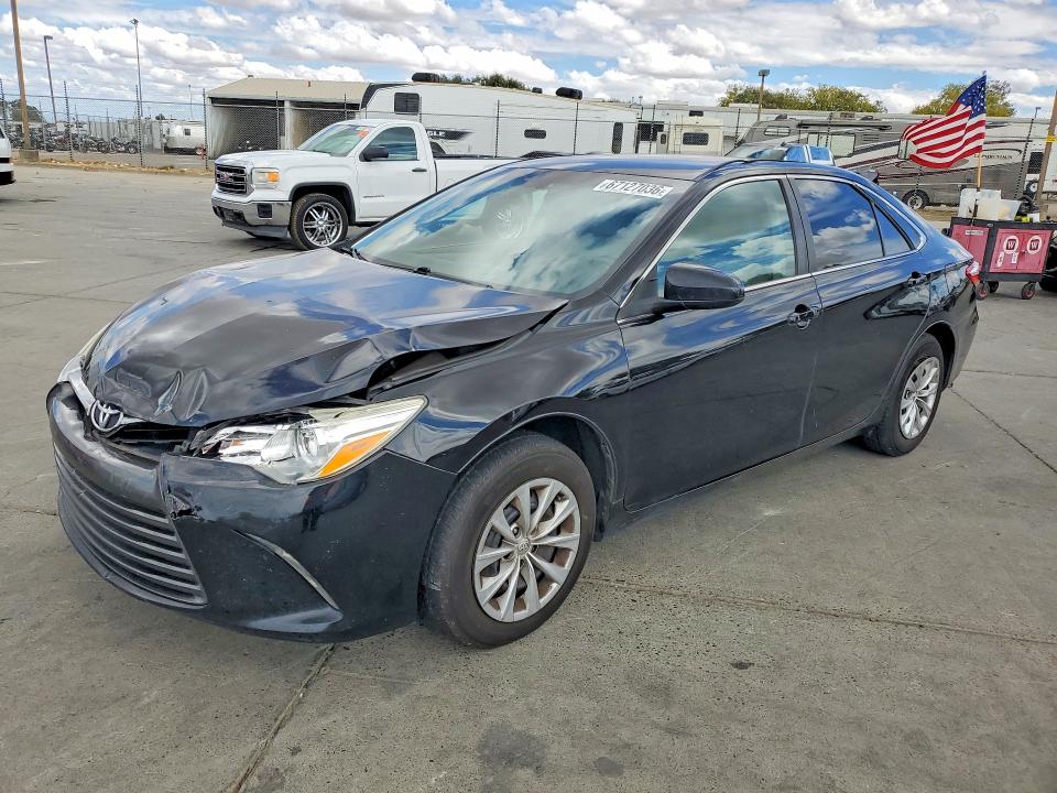 TOYOTA CAMRY 2017 with VIN 4T1BF1FK8HU662138 - Photo from auction