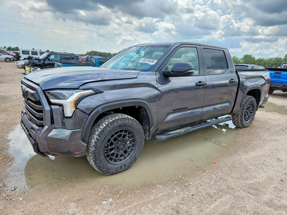 Photo 1 from auction – 2026 TOYOTA TUNDRA with VIN 5TFLA5DB5TX388051