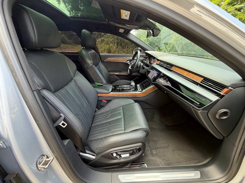 Photo 5 from auction – 2019 AUDI A8 with VIN WAU8DAF88KN017447