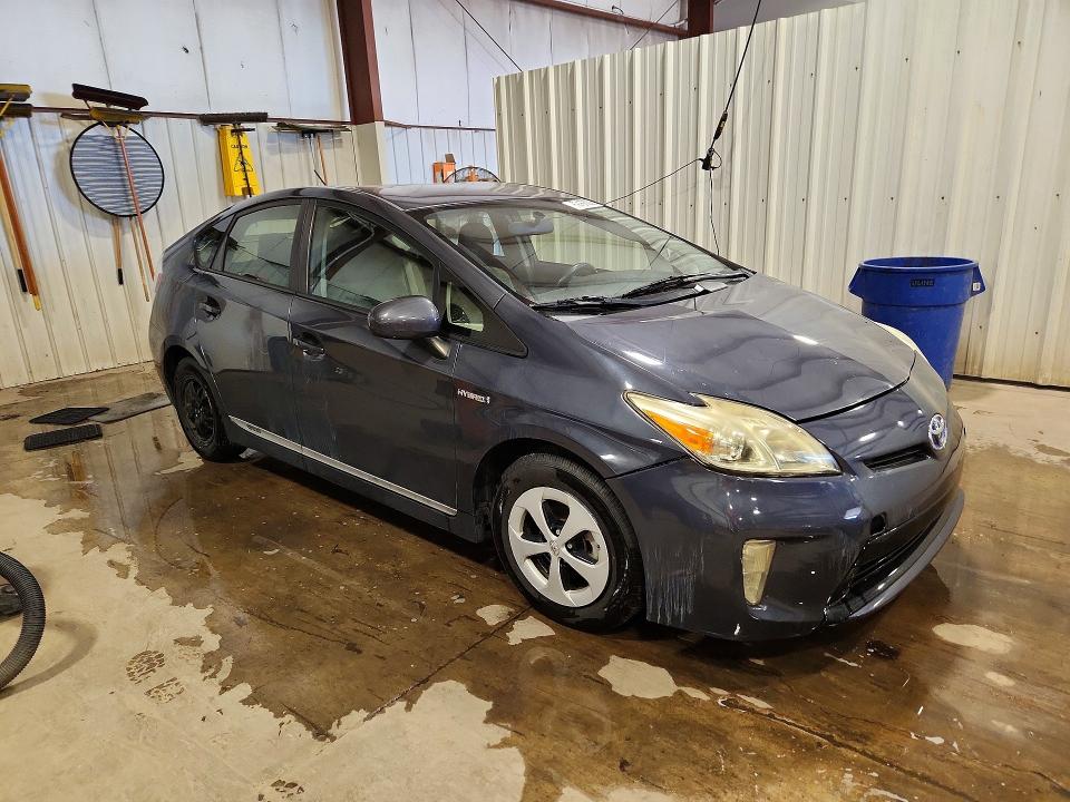 Photo 4 from auction – 2014 TOYOTA PRIUS with VIN JTDKN3DU0E1786702