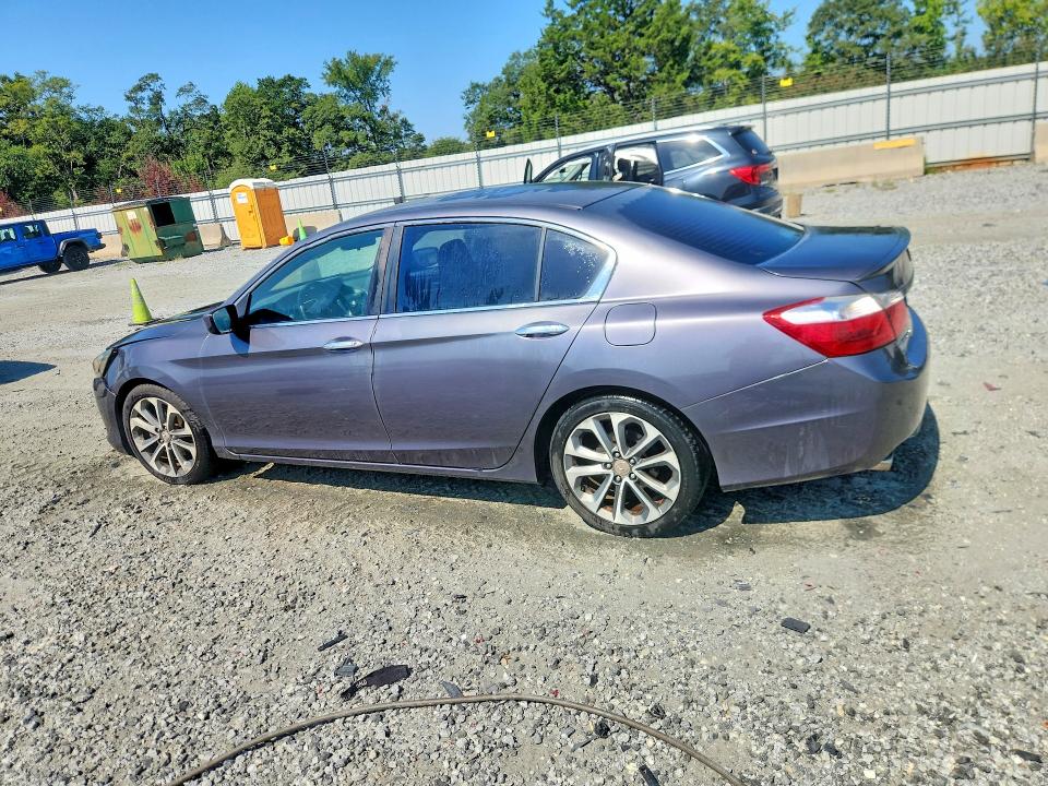 Photo 2 from auction – 2015 HONDA ACCORD with VIN 1HGCR2F50FA192400