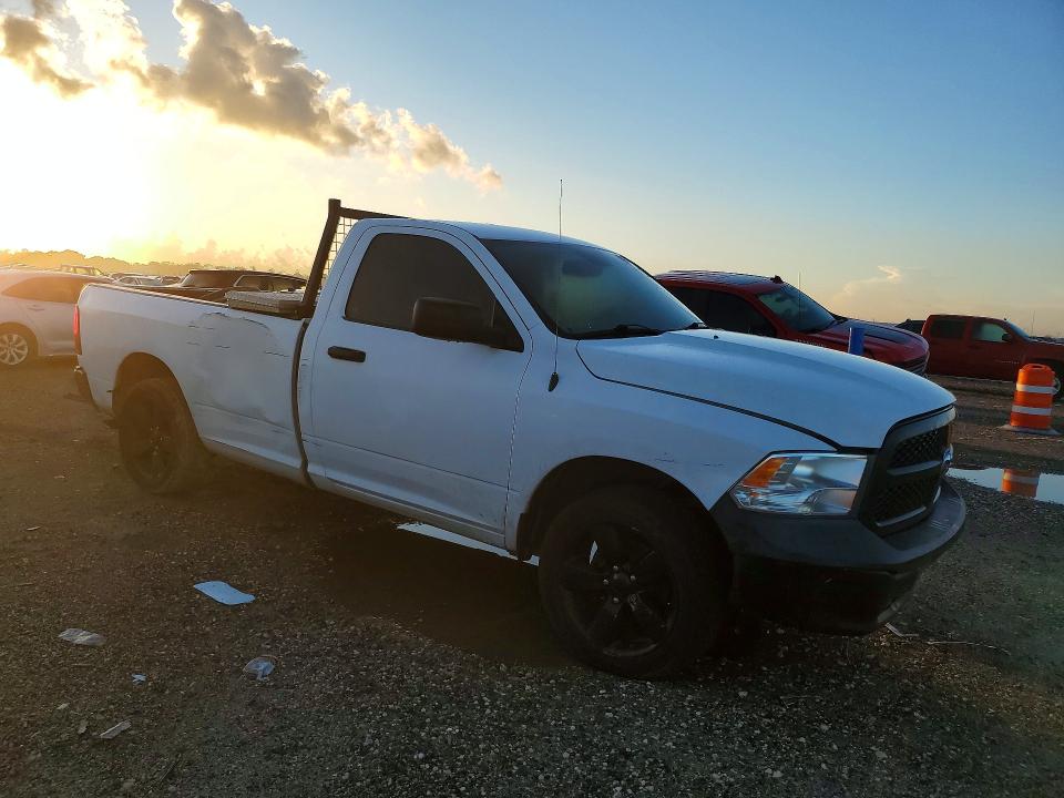 Photo 4 from auction – 2019 RAM 1500 CLASSIC with VIN 3C6JR6DG1KG503871