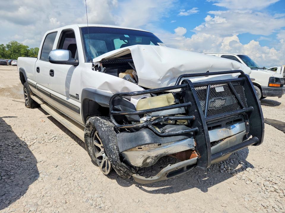 Photo 4 from auction – 2002 CHEVROLET SILVERADO with VIN 1GCHC23U72F236603