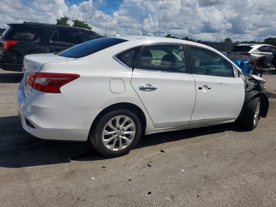 Photo 3 from auction – 2018 NISSAN SENTRA with VIN 3N1AB7AP8JY225070