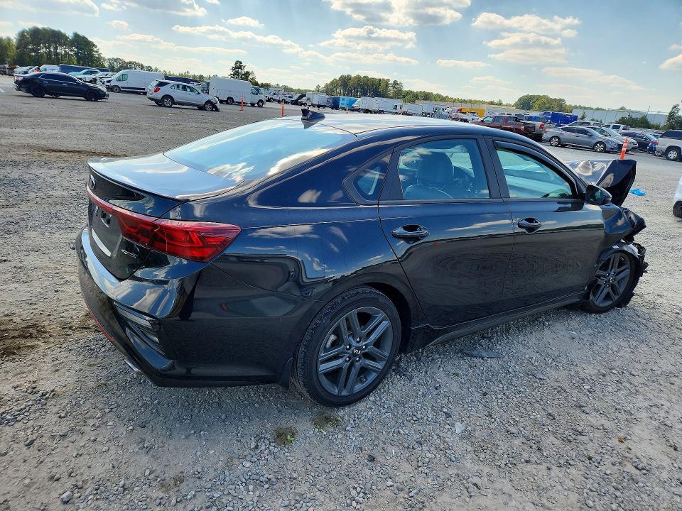 Foto 3 de la subasta – 2021 KIA FORTE con VIN 3KPF34AD4ME392620