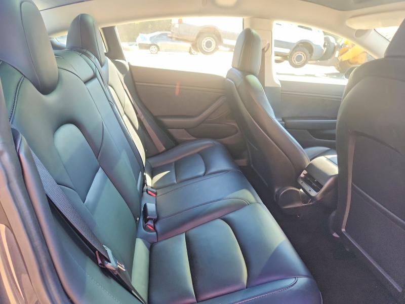Фото 10 с аукциона – 2018 TESLA MODEL 3 с VIN 5YJ3E1EB8JF119514