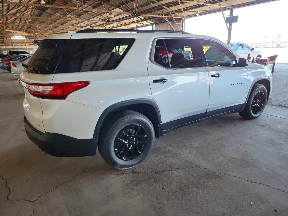 Photo 3 from auction – 2021 CHEVROLET TRAVERSE with VIN 1GNERGKW7MJ267701
