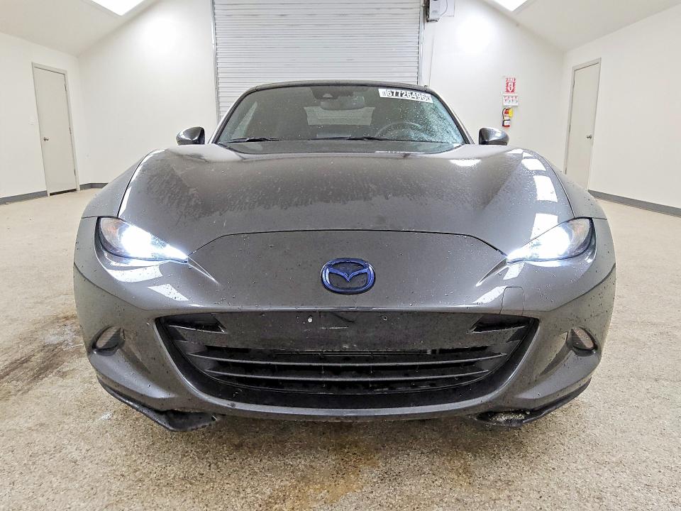Photo 5 from auction – 2020 MAZDA MX-5 MIATA with VIN JM1NDAM75L0410305