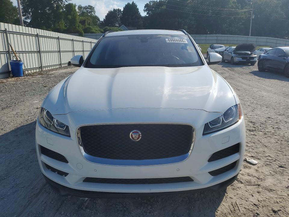 Photo 5 from auction – 2018 JAGUAR F-PACE with VIN SADCJ2FN7JA262445